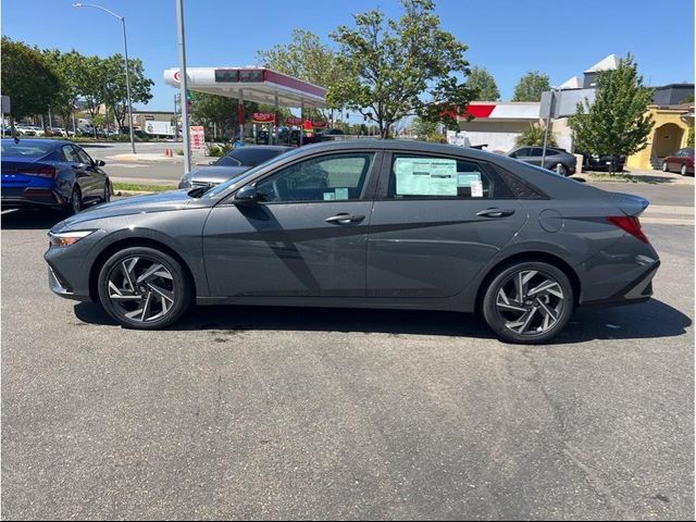 2025 Hyundai Elantra Hybrid SEL Sport