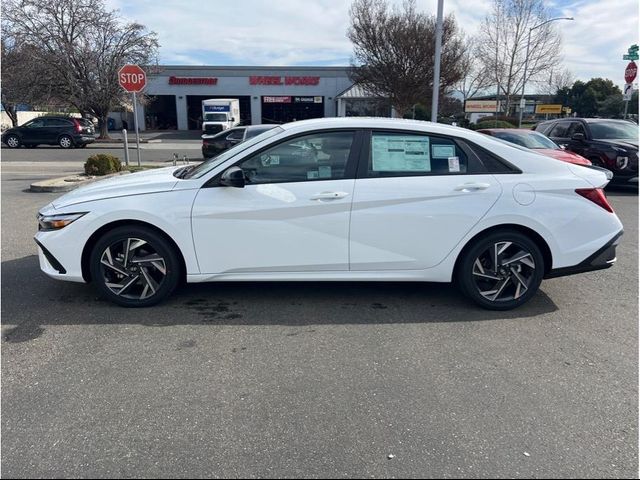 2025 Hyundai Elantra Hybrid SEL Sport