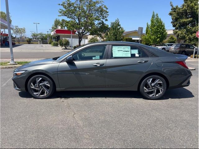 2025 Hyundai Elantra Hybrid SEL Sport