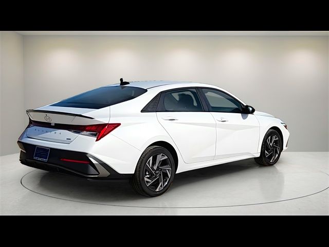 2025 Hyundai Elantra Hybrid SEL Sport