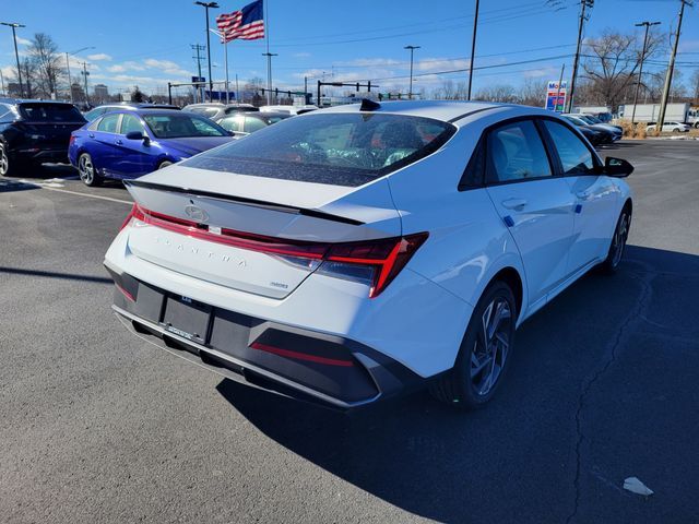 2025 Hyundai Elantra Hybrid SEL Sport