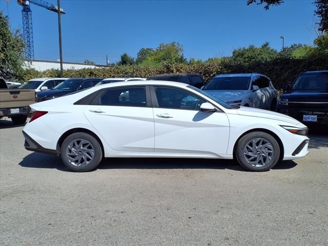 2025 Hyundai Elantra Hybrid Blue