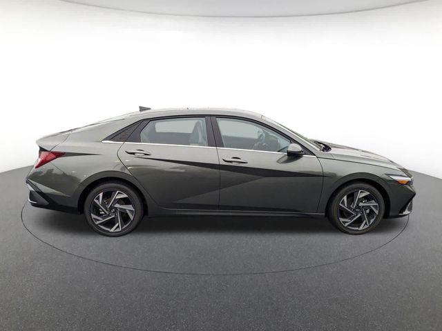 2025 Hyundai Elantra Hybrid Limited