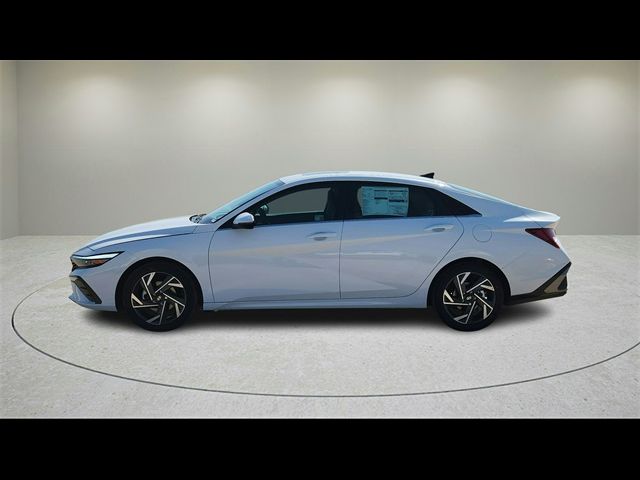 2025 Hyundai Elantra Hybrid Limited