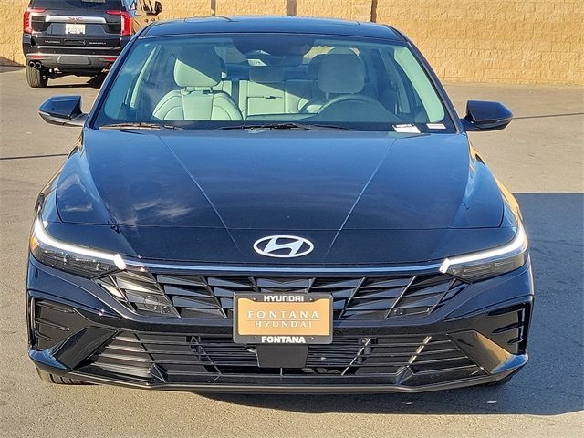 2025 Hyundai Elantra Hybrid Limited