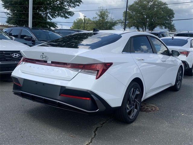 2025 Hyundai Elantra Hybrid Limited