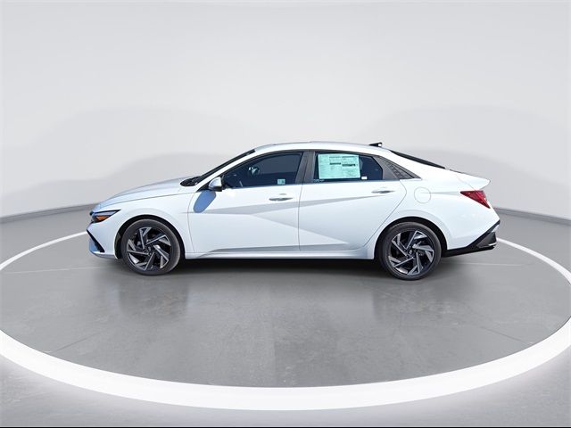 2025 Hyundai Elantra Hybrid Limited