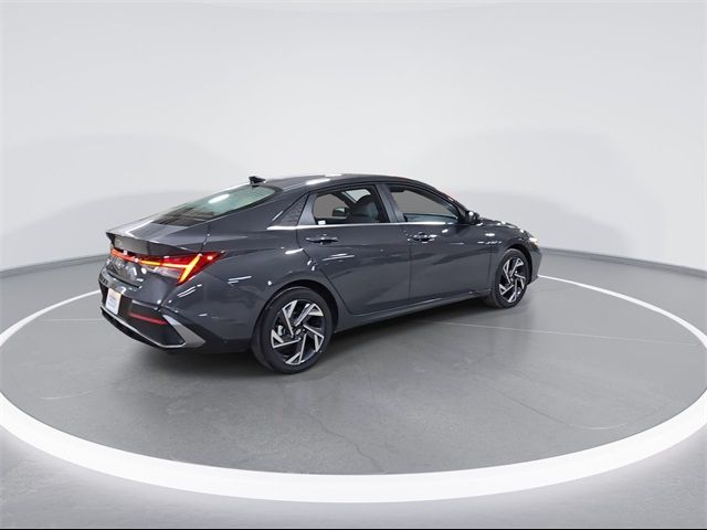 2025 Hyundai Elantra Hybrid Limited