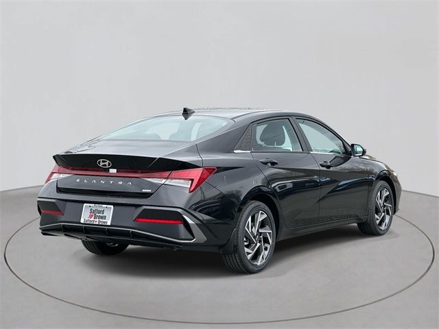 2025 Hyundai Elantra Hybrid Limited