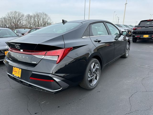 2025 Hyundai Elantra Hybrid Limited