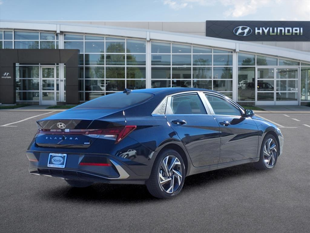 2025 Hyundai Elantra Hybrid Limited