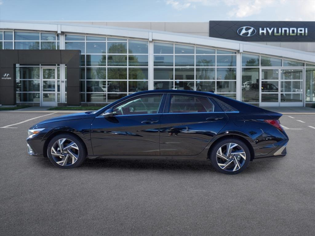 2025 Hyundai Elantra Hybrid Limited