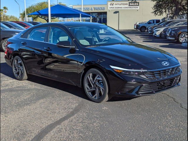 2025 Hyundai Elantra Hybrid Limited