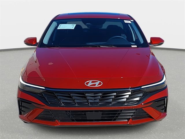 2025 Hyundai Elantra Hybrid Limited