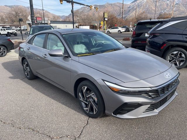 2025 Hyundai Elantra Hybrid Limited