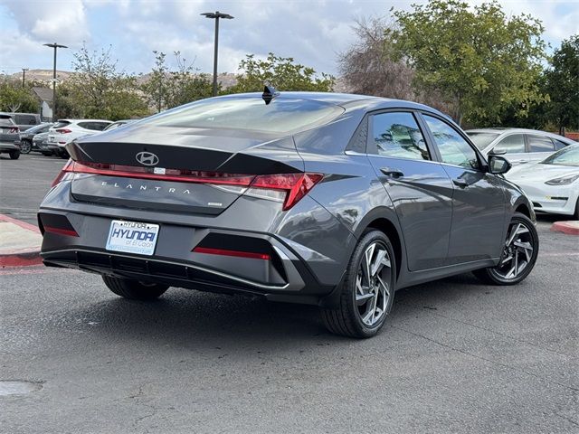 2025 Hyundai Elantra Hybrid Limited