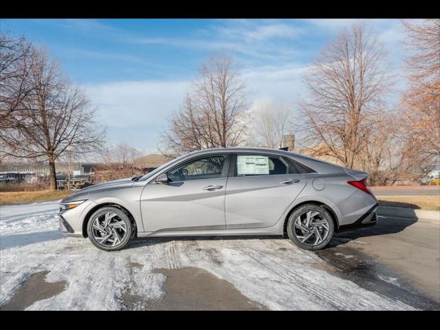 2025 Hyundai Elantra Hybrid Limited