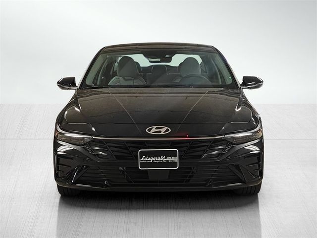 2025 Hyundai Elantra Hybrid Limited