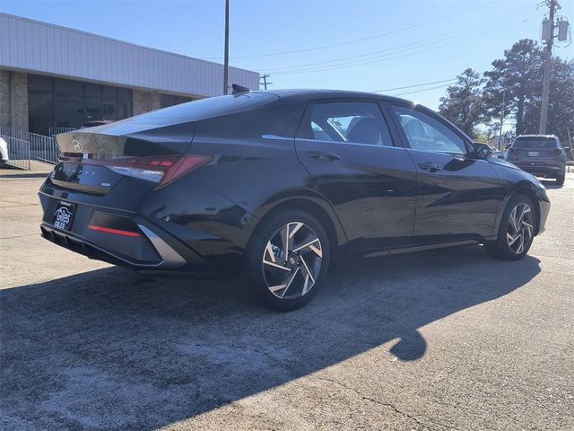 2025 Hyundai Elantra Hybrid Limited