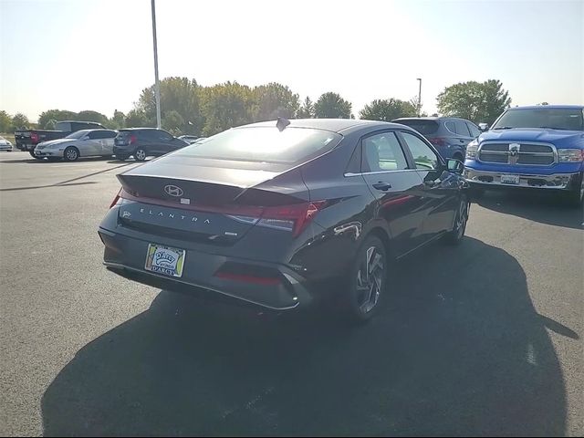 2025 Hyundai Elantra Hybrid Limited