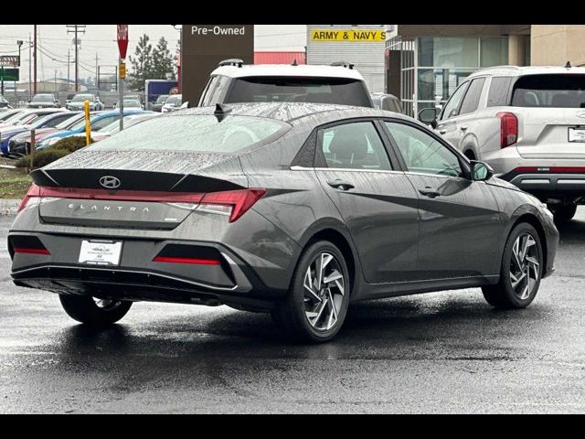 2025 Hyundai Elantra Hybrid Limited