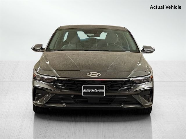 2025 Hyundai Elantra Hybrid Limited