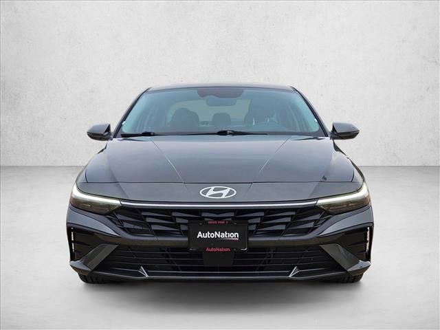 2025 Hyundai Elantra Hybrid Limited