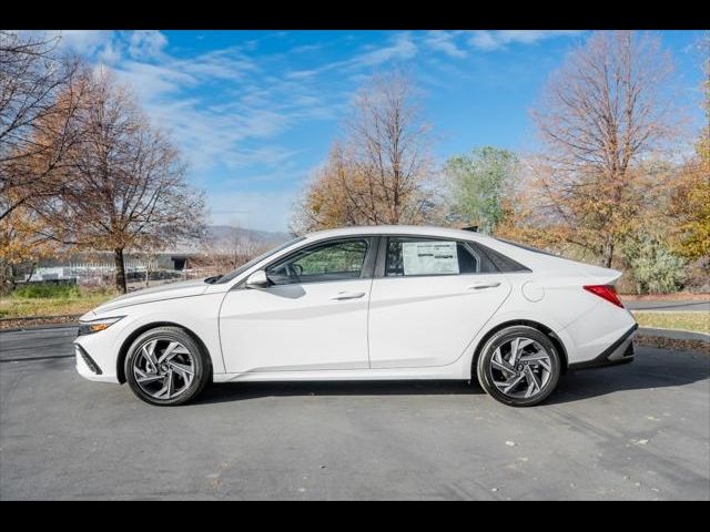 2025 Hyundai Elantra Hybrid Limited