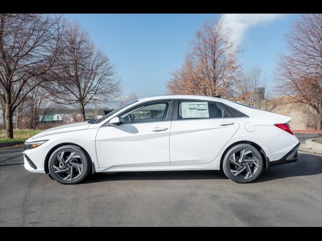 2025 Hyundai Elantra Hybrid Limited