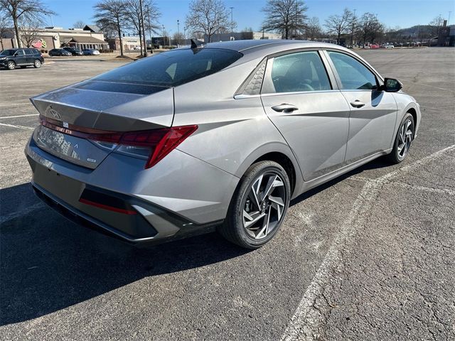 2025 Hyundai Elantra Hybrid Limited