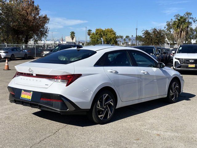 2025 Hyundai Elantra Hybrid Limited