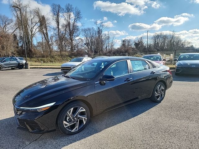 2025 Hyundai Elantra Hybrid Limited