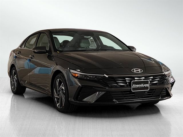 2025 Hyundai Elantra Hybrid Limited