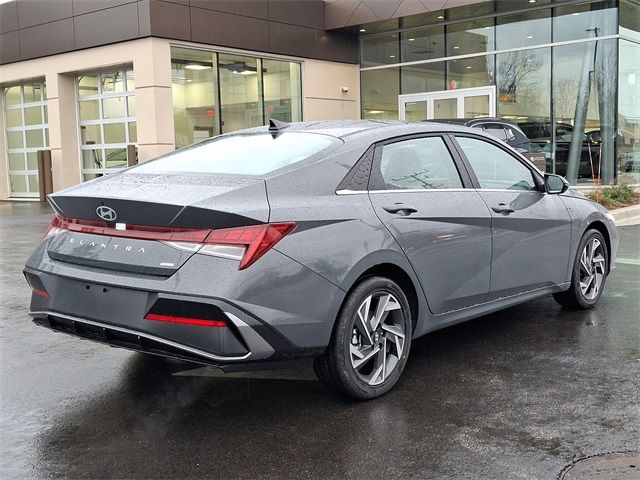 2025 Hyundai Elantra Hybrid Limited