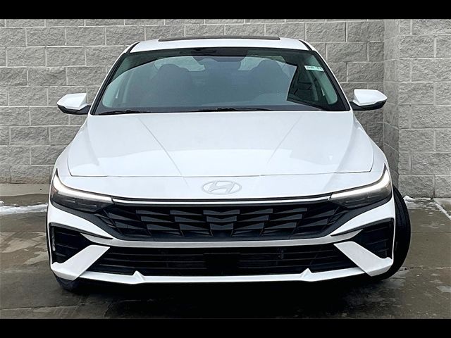 2025 Hyundai Elantra Hybrid Limited