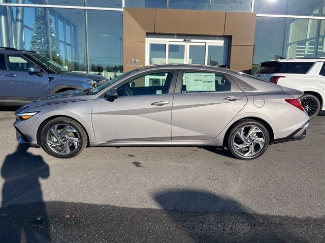 2025 Hyundai Elantra Hybrid Limited