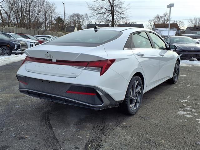 2025 Hyundai Elantra Hybrid Limited