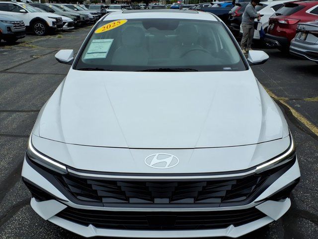 2025 Hyundai Elantra Hybrid Limited