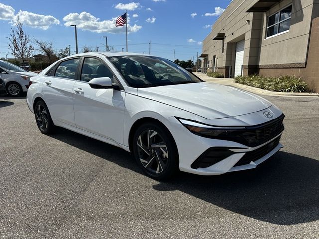 2025 Hyundai Elantra Hybrid Limited