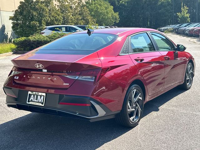 2025 Hyundai Elantra Hybrid Limited