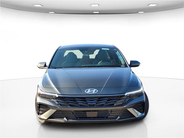 2025 Hyundai Elantra Hybrid Limited