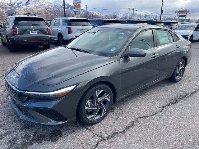 2025 Hyundai Elantra Hybrid Limited