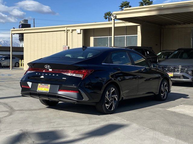 2025 Hyundai Elantra Hybrid Limited