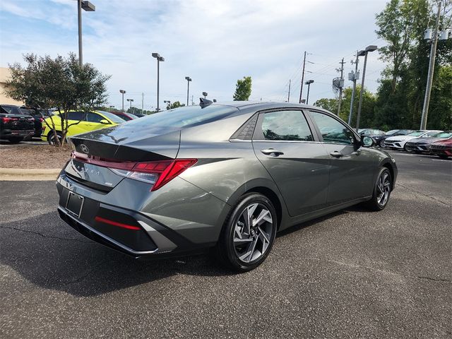 2025 Hyundai Elantra Hybrid Limited