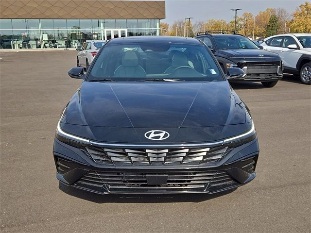 2025 Hyundai Elantra Hybrid Limited