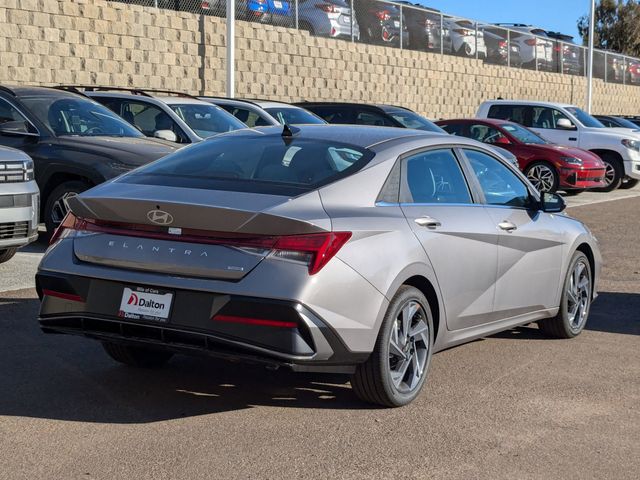 2025 Hyundai Elantra Hybrid Limited