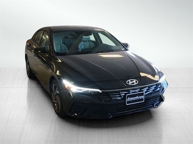 2025 Hyundai Elantra Hybrid Limited