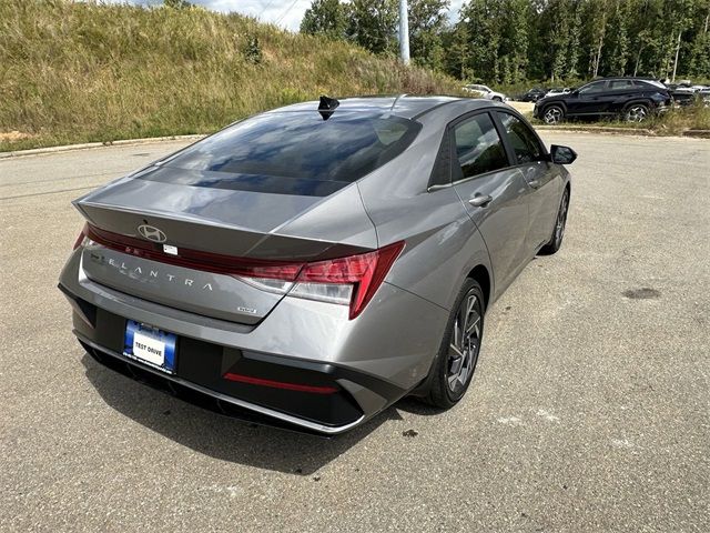 2025 Hyundai Elantra Hybrid Limited