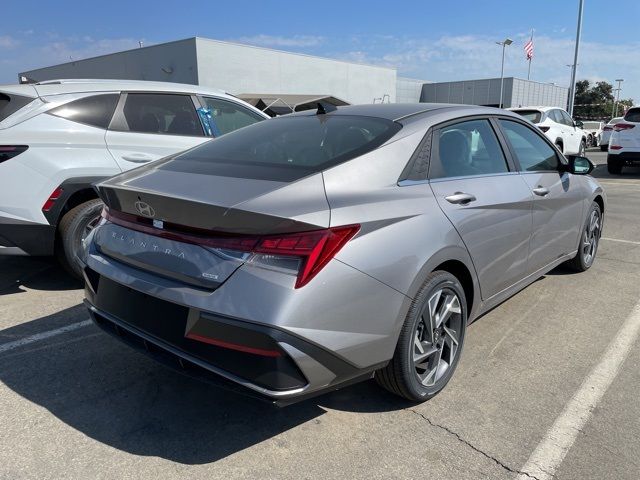 2025 Hyundai Elantra Hybrid Limited