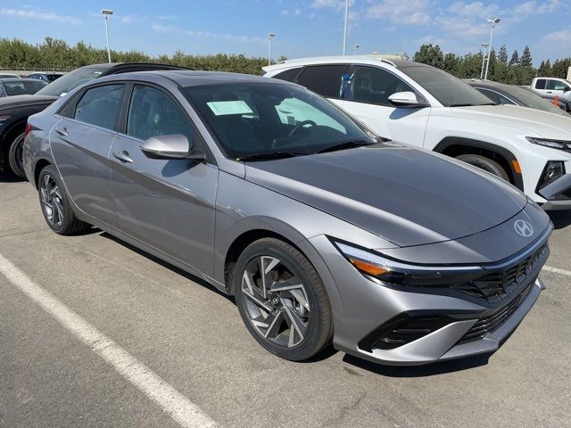 2025 Hyundai Elantra Hybrid Limited